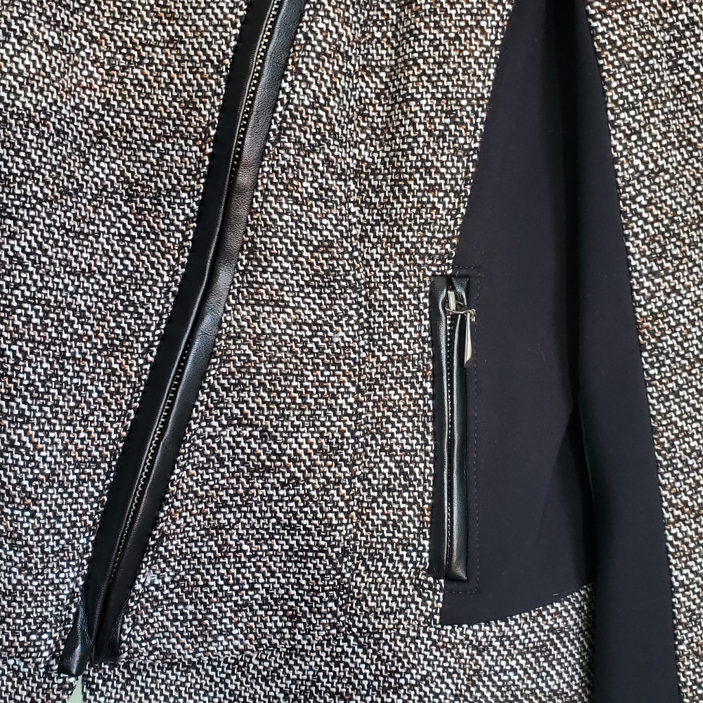 Matching Set: Blazer (Skirt listed separately) - Picture 9 of 12